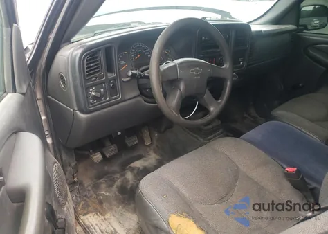 2003 Chevrolet Silverado C1500 z USA, uszkodzony, nr VIN 1GCEC14XX3Z348026